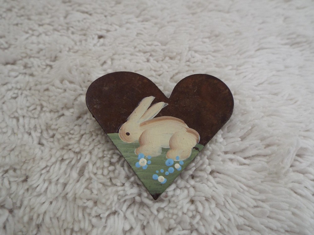 Copper Painted Easter Bunny Heart Pin (H14)