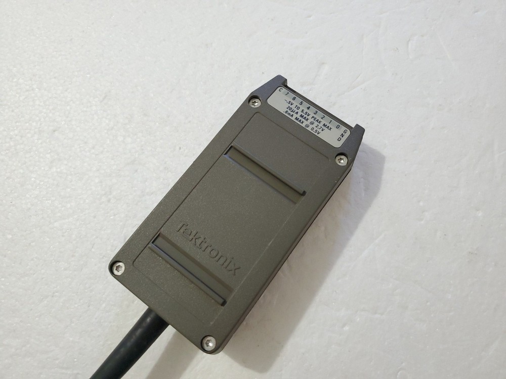 Tektronix P6407 Word Recognizer Probe