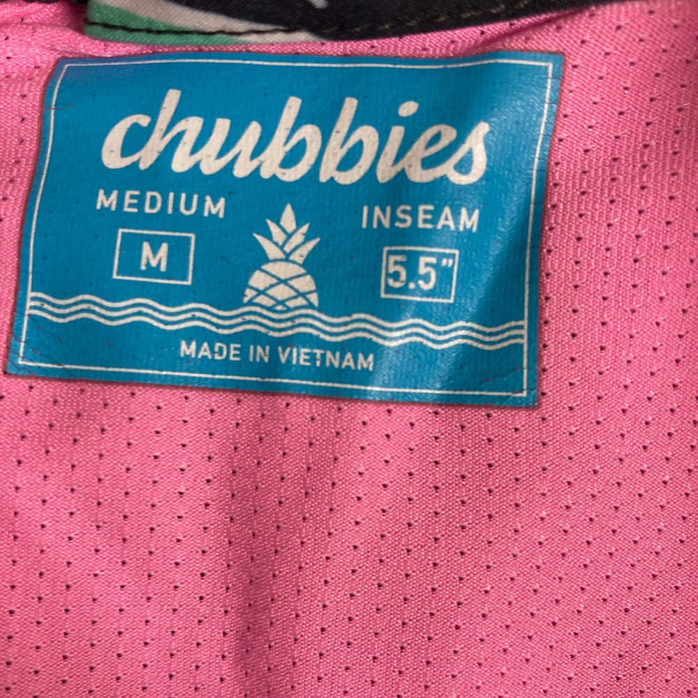 chubbies men's shorts size medium preowned read description