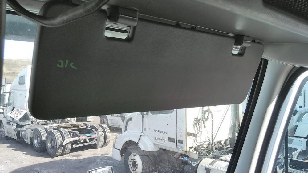 Replaces 2014 VOLVO VNL INTERIOR SUN VISOR ,  OH