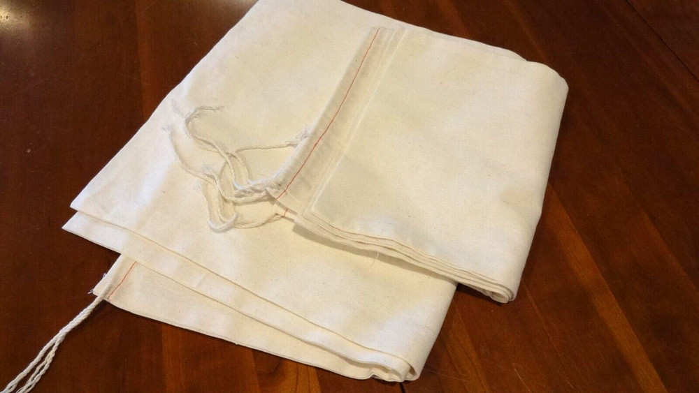 5 Muslin Drawstring Bags 2 sizes.