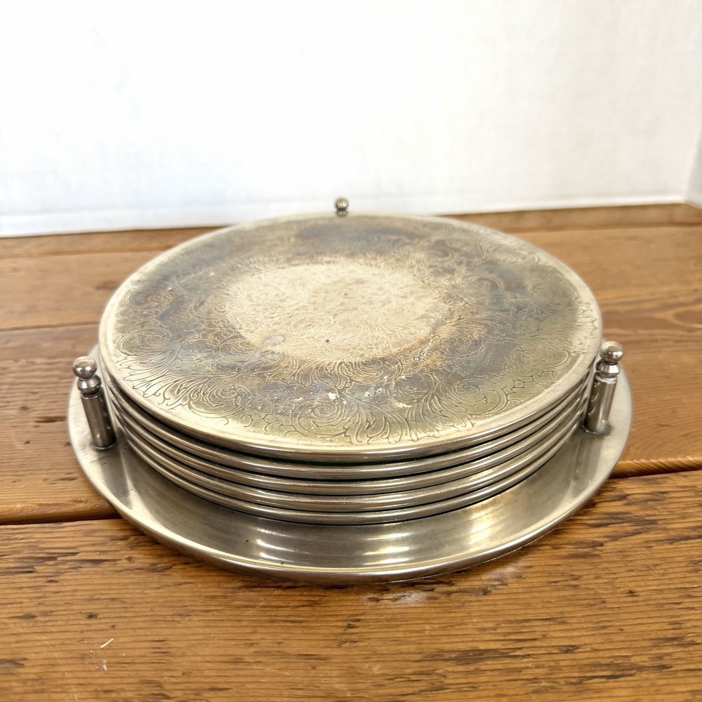 Vtg 70’s Silver Plate Scroll Design Engraved Round 5 Pc Trivet Set W/ Holder 7.5