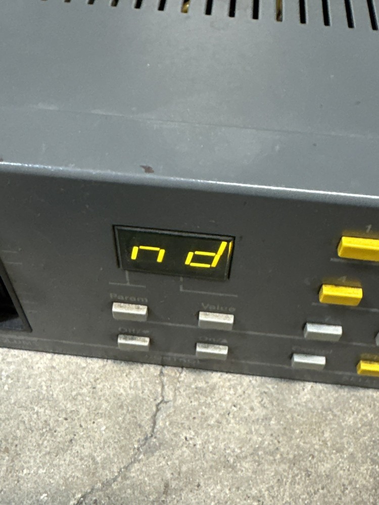 Ensoniq Mirage Sampler..Classic Rare! READ