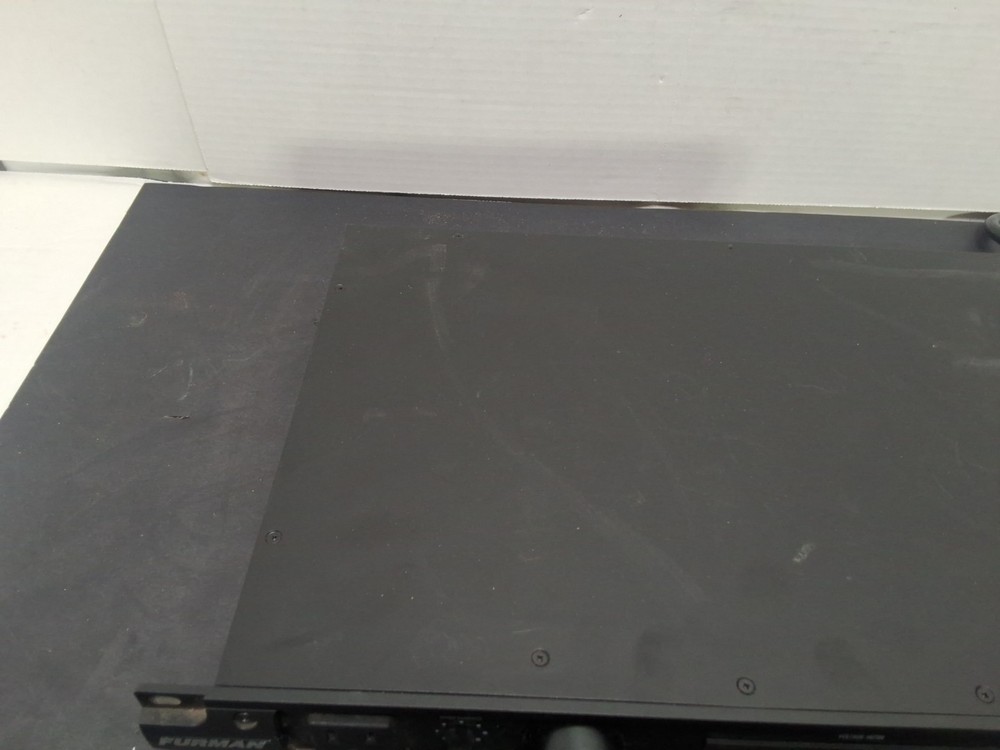 Furman PL-PLUS C 15A Power Conditioner