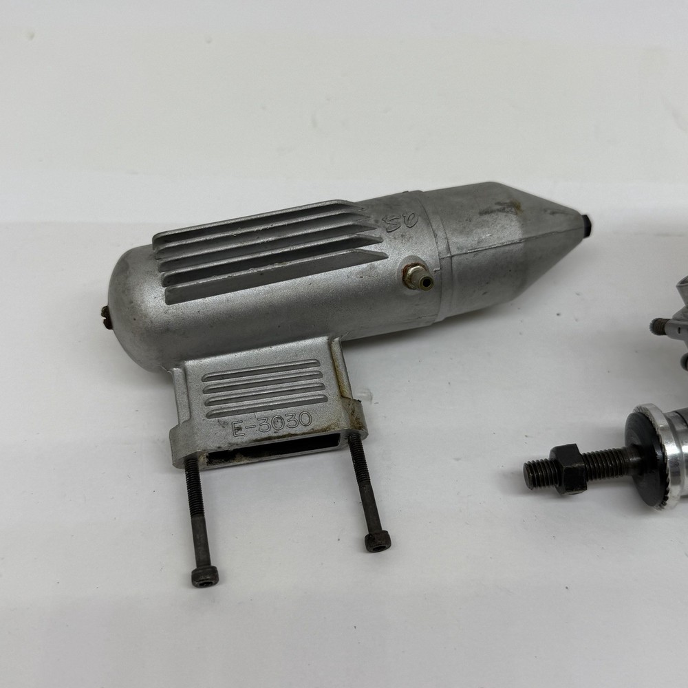 OS Max FP 40 RC Airplane Engine w/ E3030 Muffler Untested Sold As Is