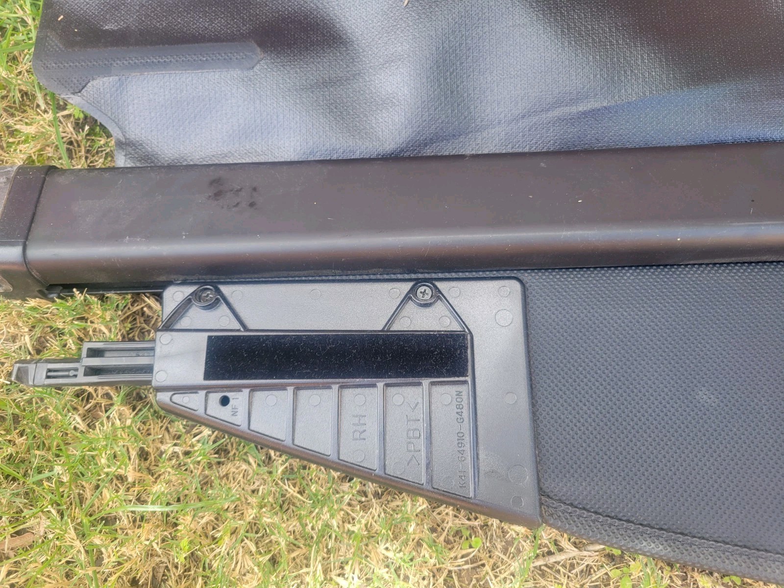 2004-2009 LEXUS RX330 RX350 RX400H RETRACTABLE BLACK CARGO COVER SHADE OEM