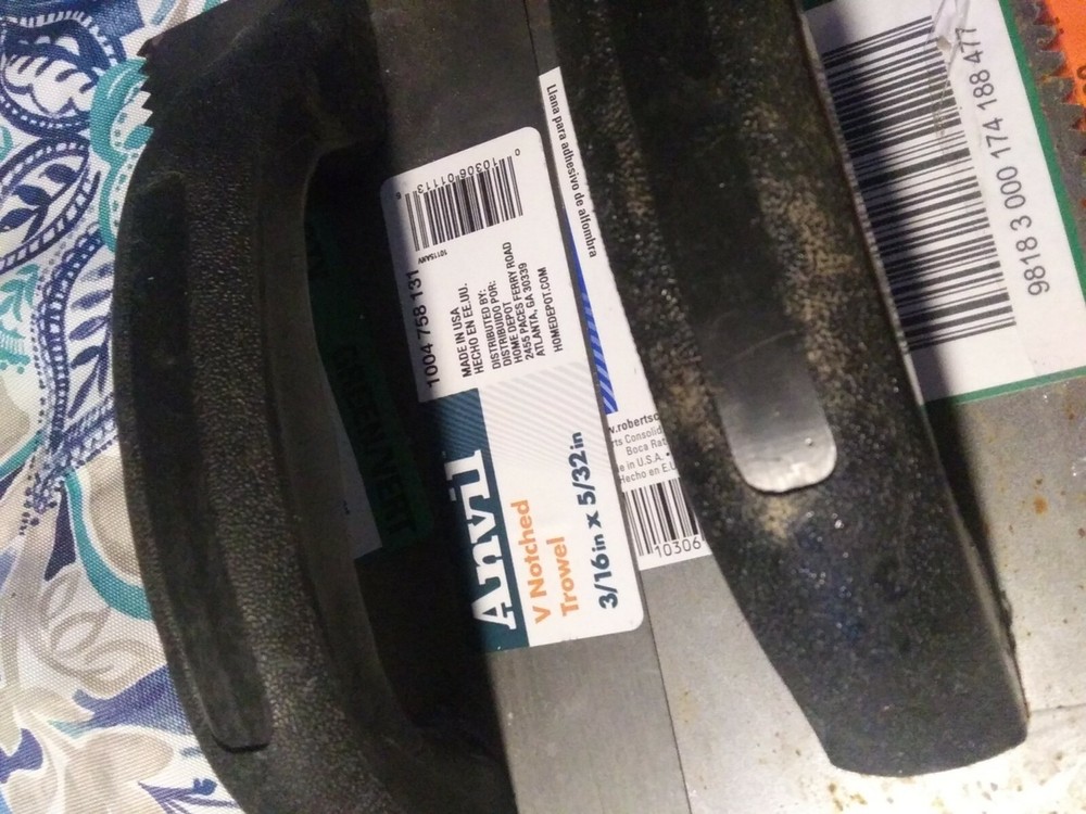 Lot of 4 Trowels