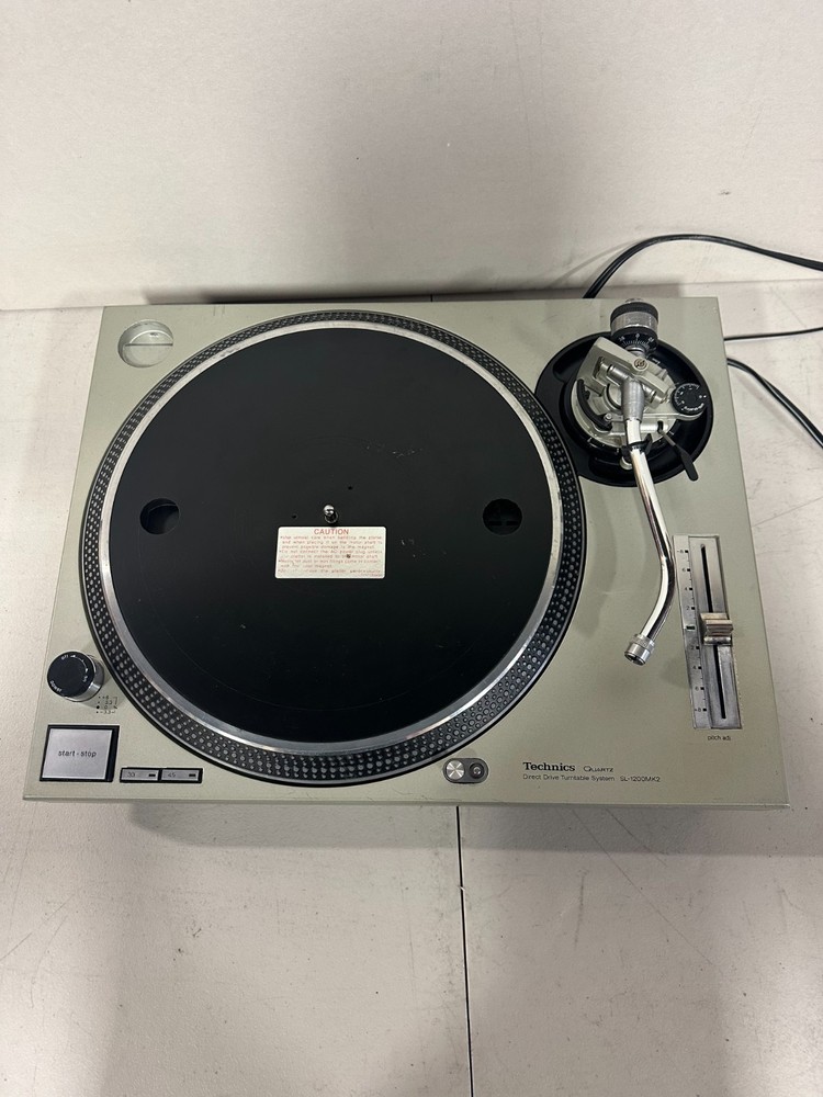 Technics SL-1200 MK2 Silver Direct Drive Turntable