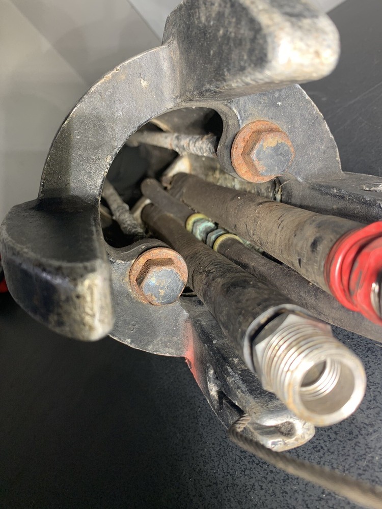 Q CUES Sewer Low Void Chemical Packer 4”