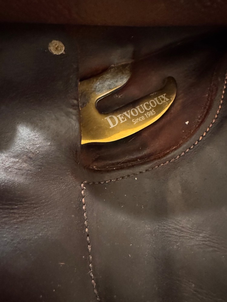 Devoucoux Biarritz Saddle 17" Buffalo with Grain D3D