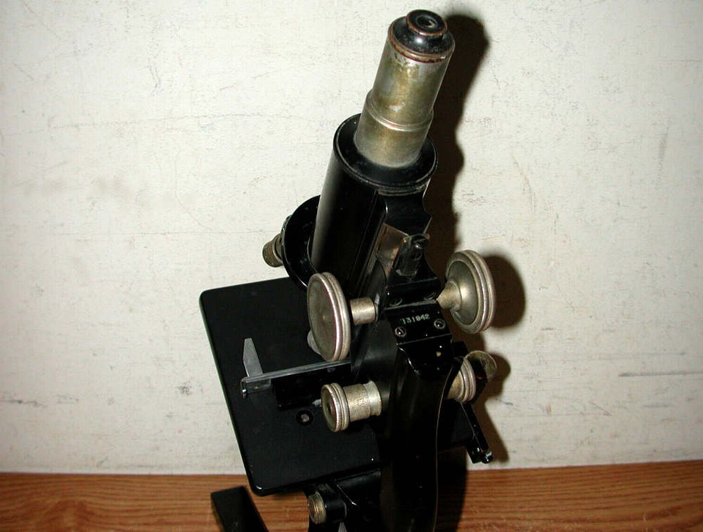 VINTAGE SPENCER BUFFALO CAST IRON BLACK MICROSCOPE #131942
