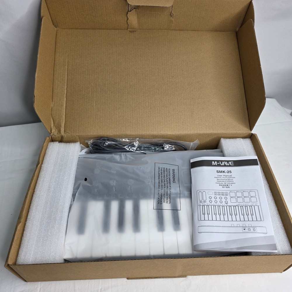 M-VAVE 25 Key USB MIDI Keyboard Controller W 8 Backlit Drum Pads Wireless