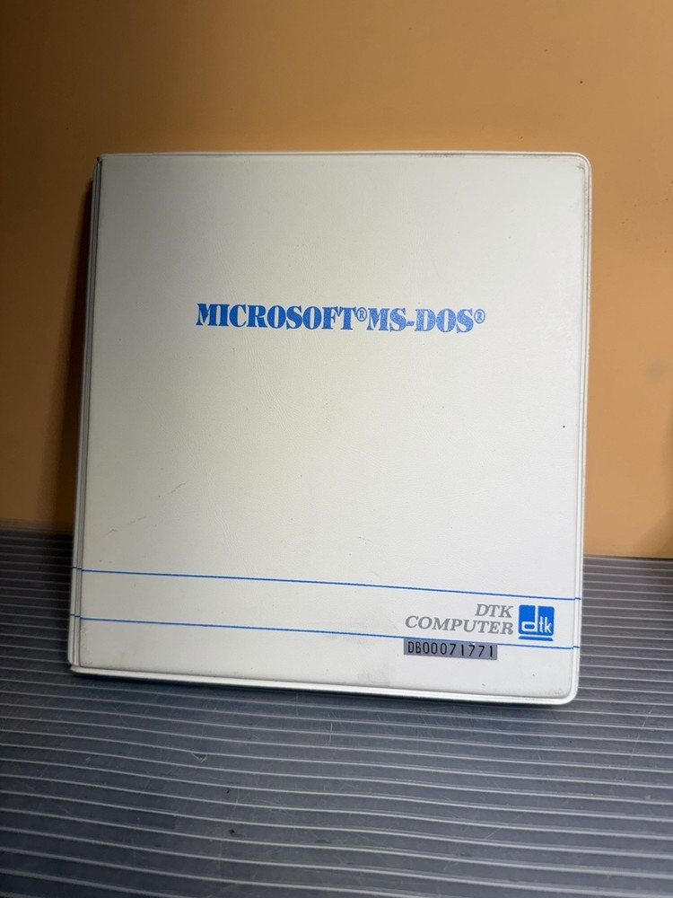 5.25" Floppy Disks Microsoft MS-DOS DTK Computer Set VERSION 4.01  Complete set