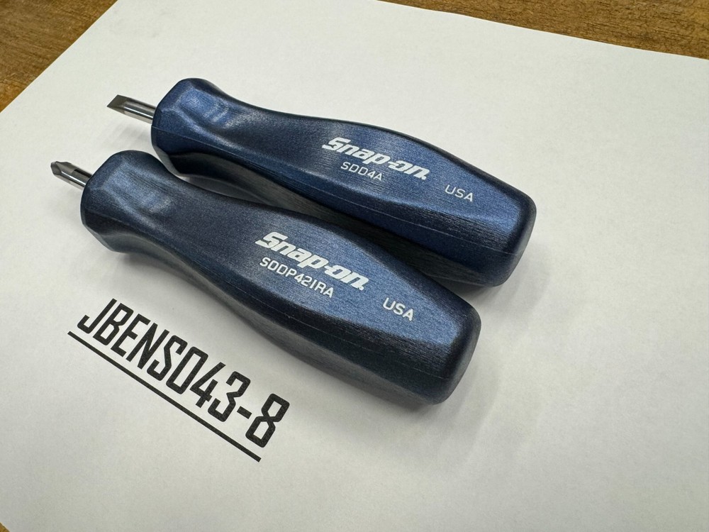 Snap-on Tools RARE POWER BLUE 2pc Hard Standard Handle Stubby Screwdriver Set