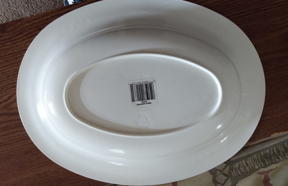 Arrow Plastic Christmas Serving Bowl