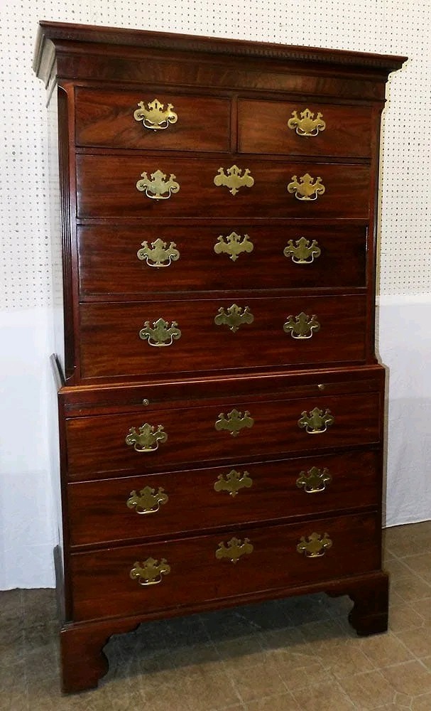 English Chest On Chest With Pull Out Silde 19thc