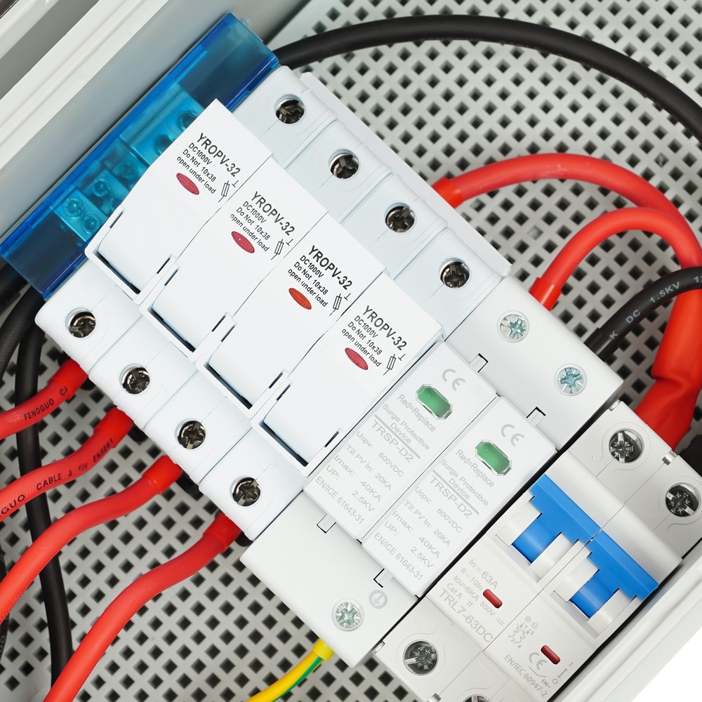 4String Solar PV Combiner Box 63A Circuit Breaker Solar Panel System Waterproof