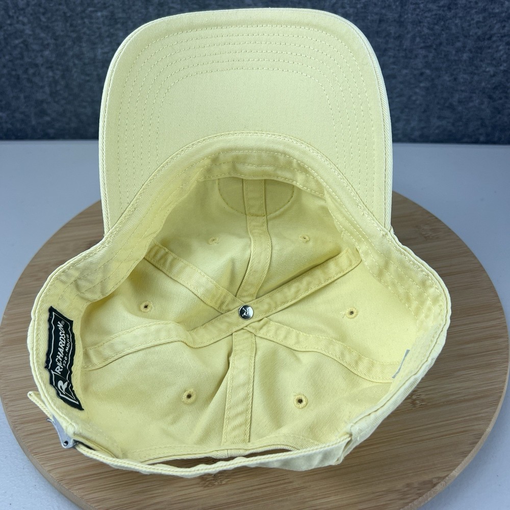 Manito Pro Shops Spokane WA Golf Hat Cap Strapback Fitted Size S-M Yellow Patch