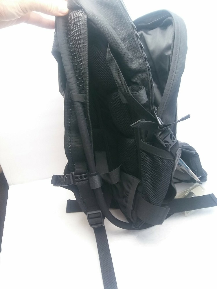 High Sierra Rush 2 Liter Hydration Pack Back Pack Hiking Biking Water