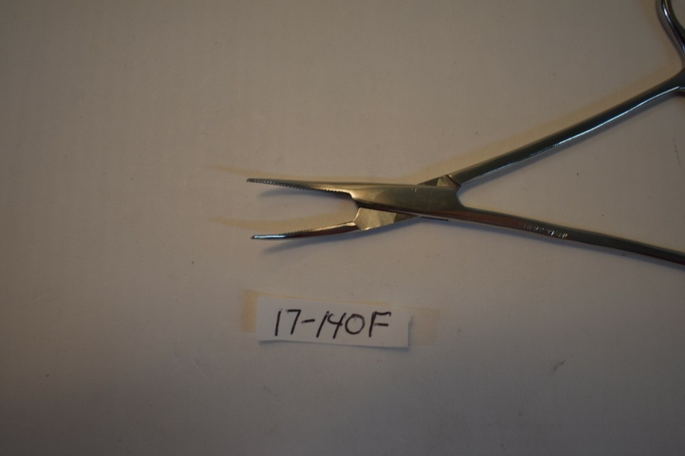 17-140F HEMOSTATIC FORCEPS 12.5CM STRAIGHT FINE