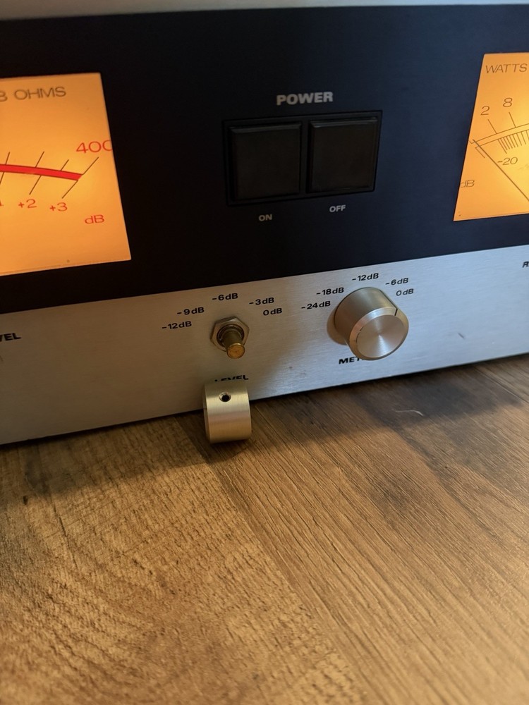 SAE Mark 3 cm Power Amplifier UNTESTED But Powers On.