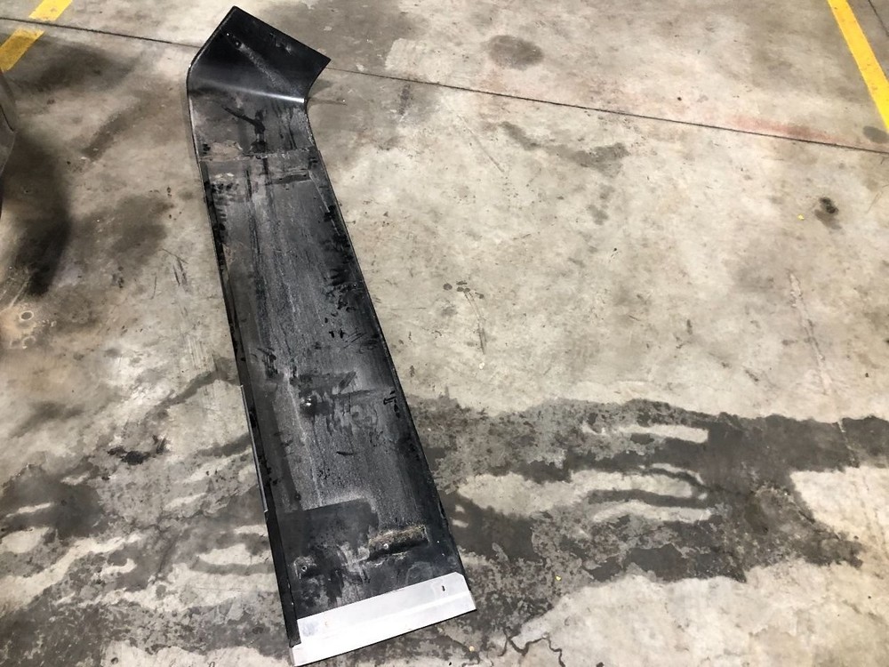 Peterbilt 386 COMPOSITE Left/Driver BETWEEN CAB AND SLEEPER Panel