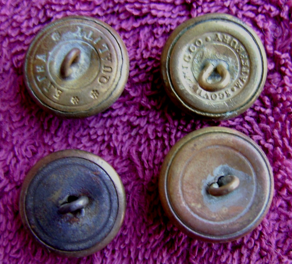 (4) NON DUG CIVIL WAR FEDERAL EAGLE COAT SIZE BUTTONS