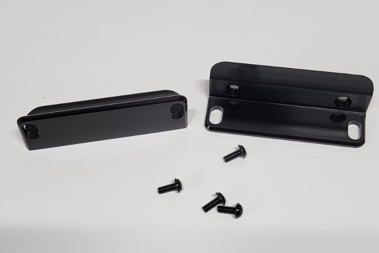 RACK MOUNT EAR BRACKETS 2U/NEW WITH SCREWS