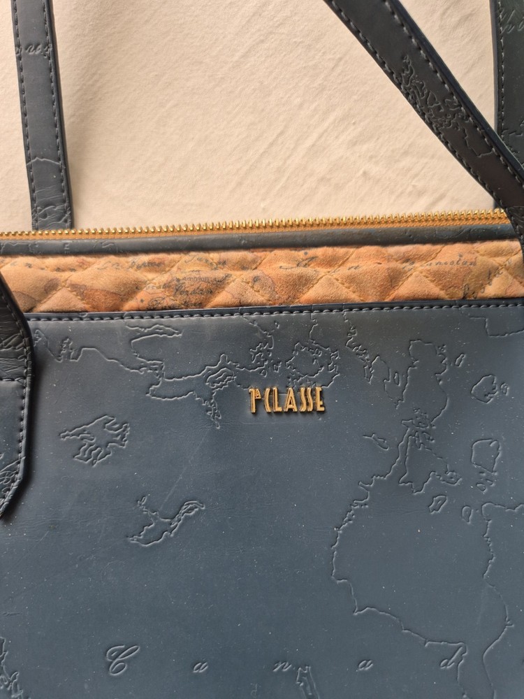 Alviero Martini First Class Bag
