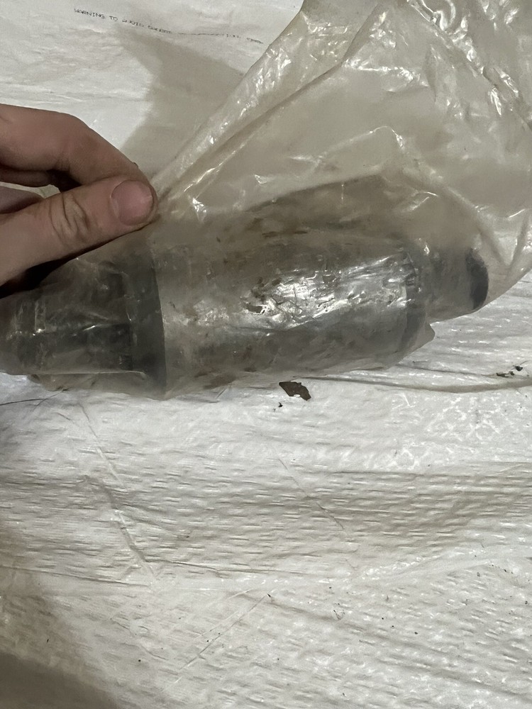 mack 25174952 Leaf Spring Insulator Bushing New