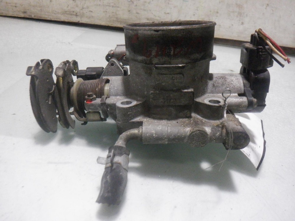 00 SUBARU LEGACY Throttle Body