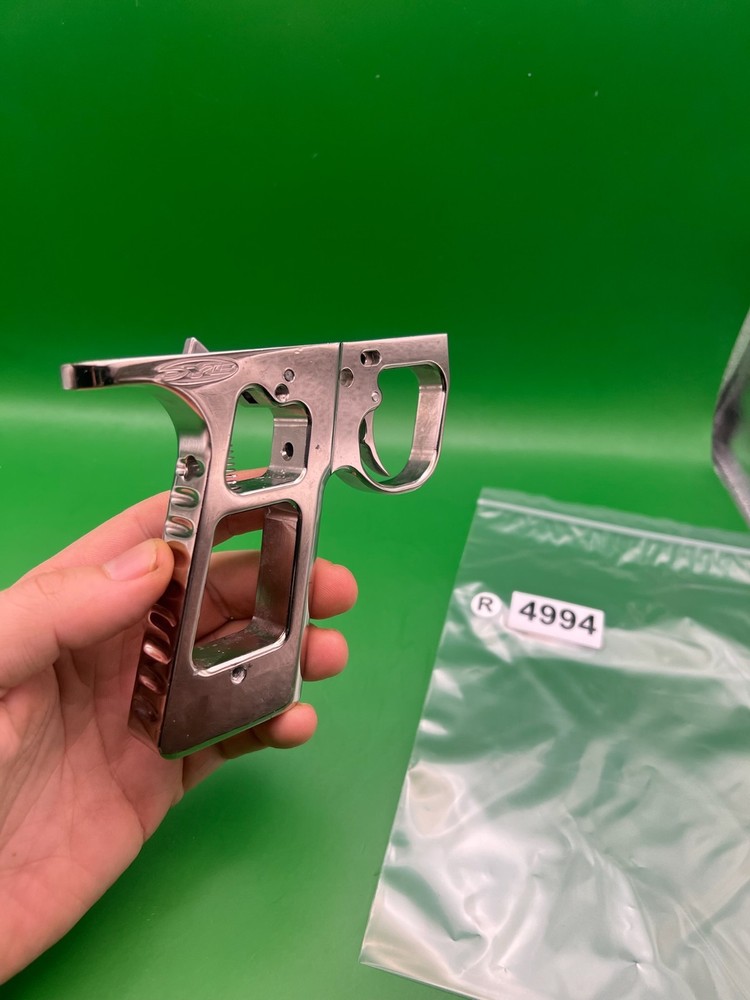 Dye Single Finger Hinge Autococker Frame