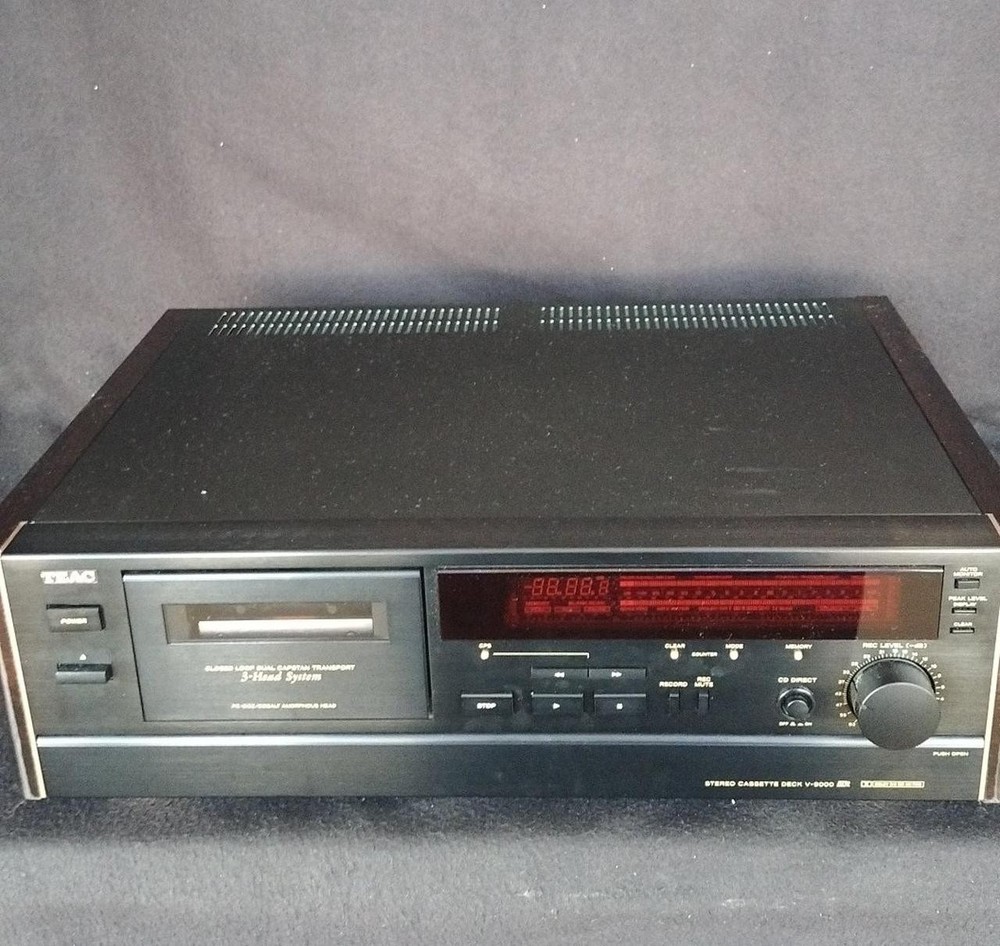 TEAC V-9000 cassette deck