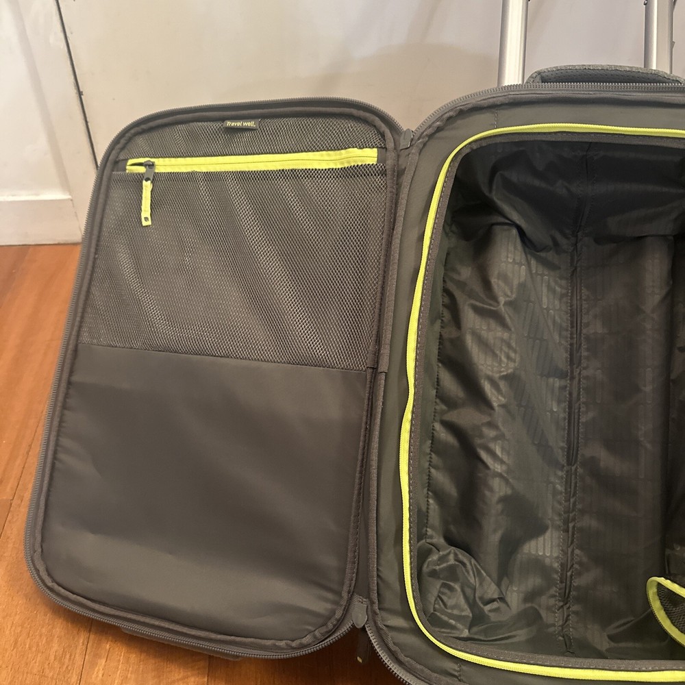 INCASE Eo Expandable Travel Roller Luggage Grey