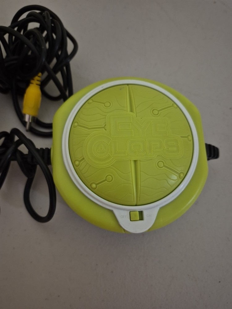 2007 Jakks Pacific EyeClops Bionic Eye Plug & Play Microscope/Magnifier