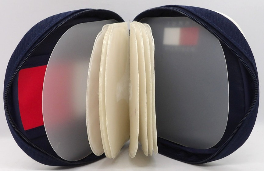 Tommy Hilfiger 16 CD Storage case Carrier