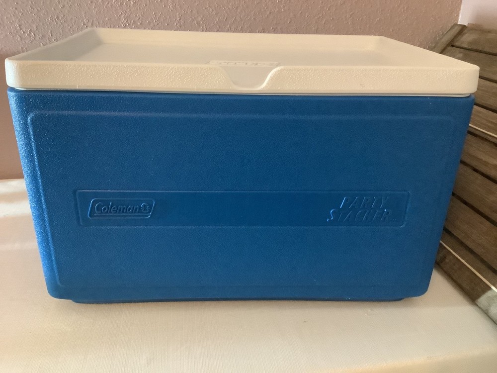Coleman Party Stacker Cooler Blue Stackable Ice Chest Box 48 Can Size