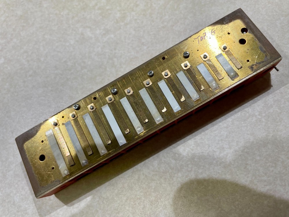 Harmonica Hohner 260, key of G. cleaned & customized