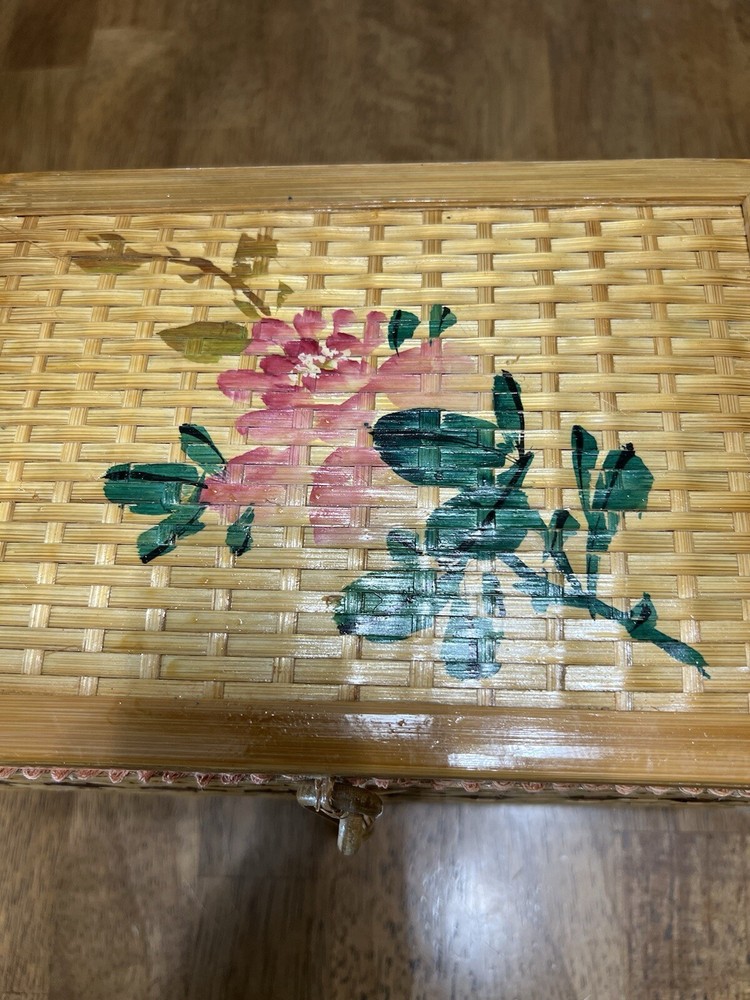 Vintage Wicker Tan Sewing Basket with Handle Painted Lid Lined