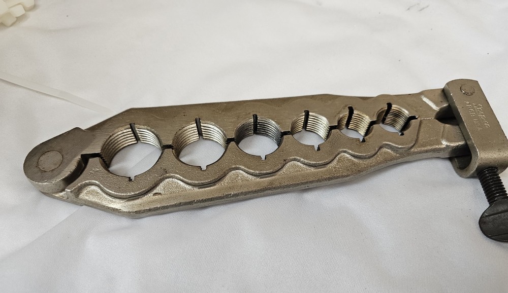 Snap On Tools, Thread Chasers. Spark Plug Chaser Axle, Auto, Truck, AR6B