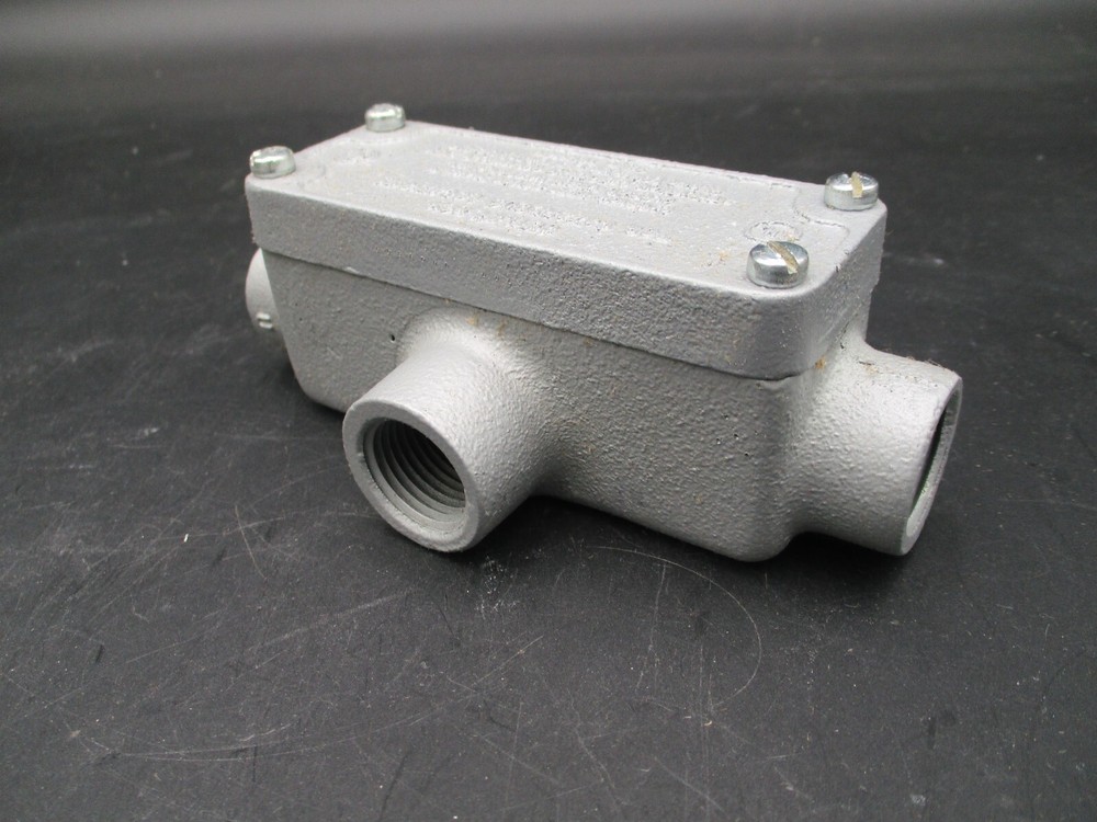 (QTY 1) APPLETON ERT50 1/2" EXPLOSION PROOF T FITTING *SAME DAY SHIP