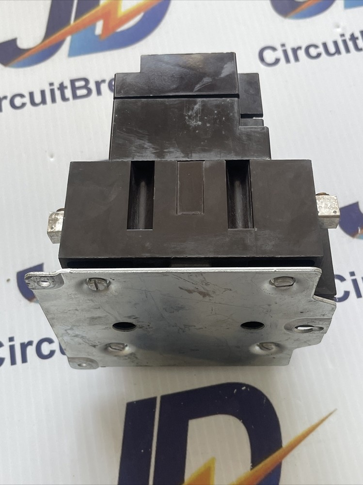 Cutler-Hammer C10DN2 Series A1 Nema Size 2