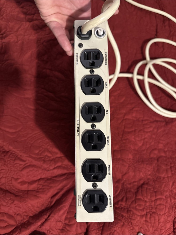 Tripp Lite Command Console Model CCI 6-12 6 outlet Transient Surge.