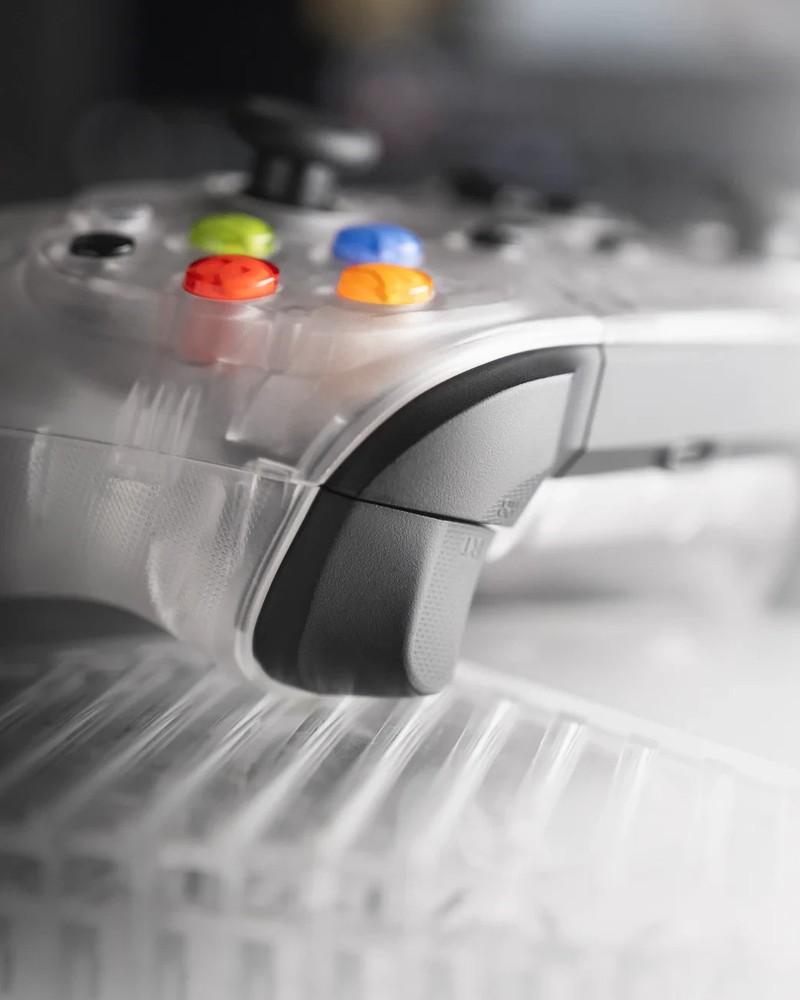 Retro Fighters Hunter Wireless Controller Crystal - Brand New -Xbox, Switch, PC