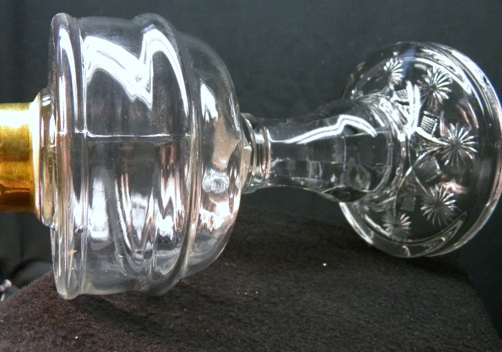 Large EAPG Oil Kerosene Lamp with Star Pattern Stem