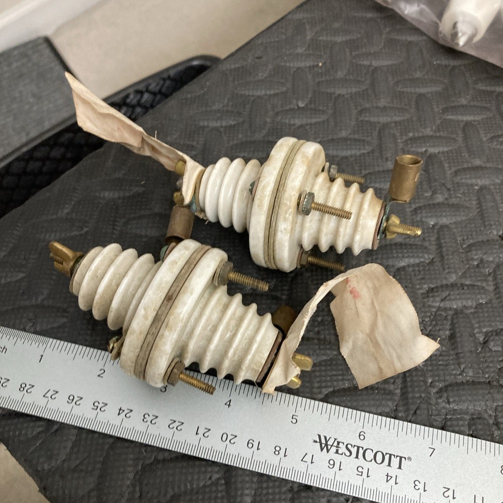 Large Feedthru Insulator For Antenna 1 Piece