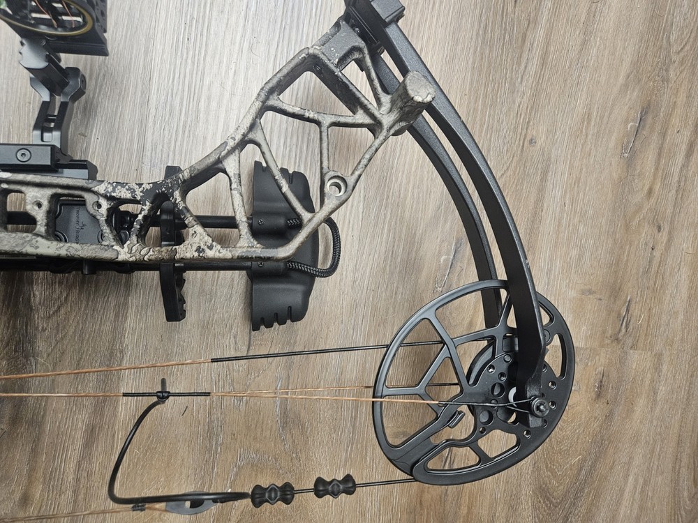 Bear Legit Maxx RH Compound Bow