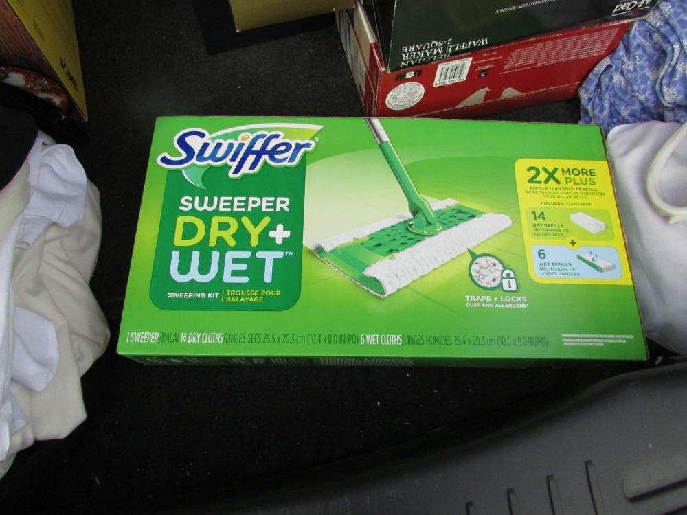 New Swiffer Sweeper Dry & Wet Set