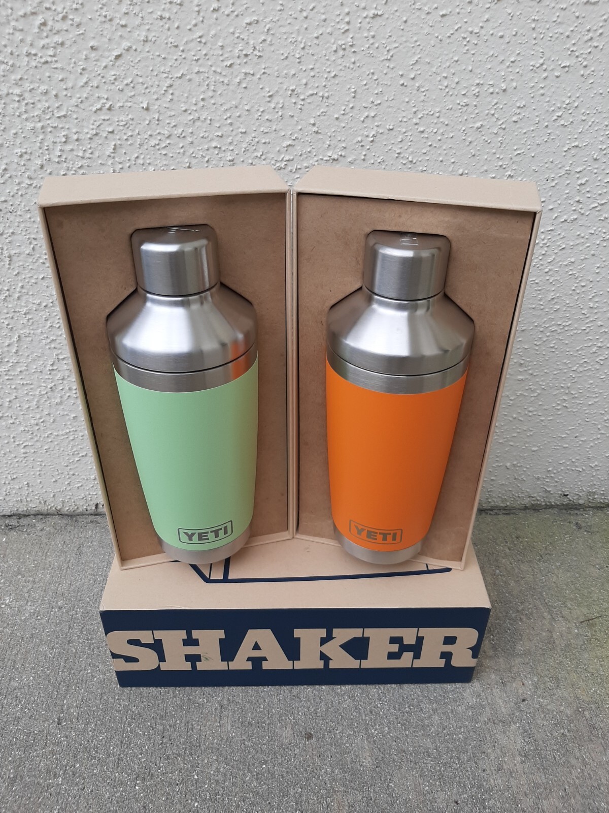 Yeti 20 oz Cocktail Shakers With Tumblers Set of Two