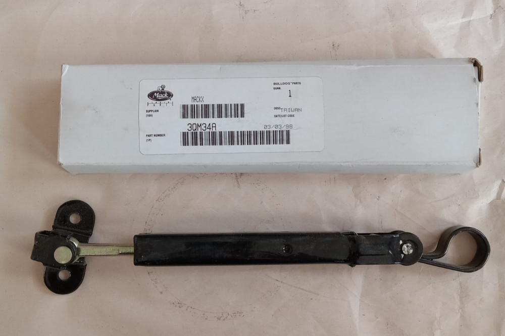 Mack 3QM34A Latch - New O.E.M.